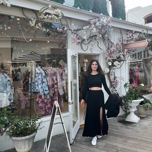 Meet your Posher, Gabriella